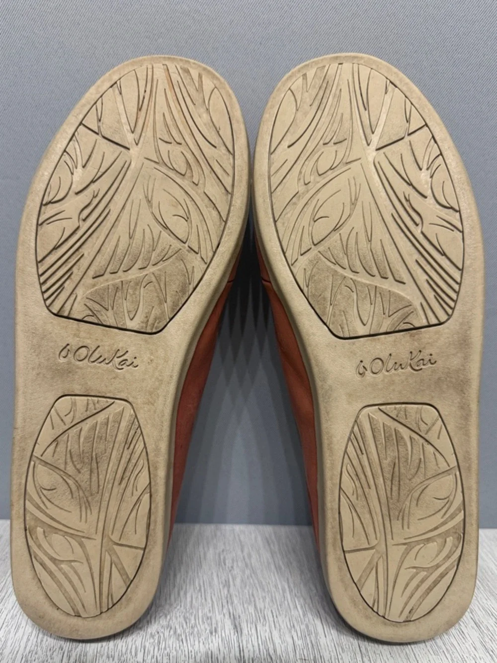 OluKai Nohea Nubuck Women’s Coral Red Size 8 Slip-on Loafer Moccasin 20174RC20